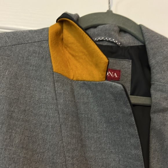 1 Button Grey Blazer with Black Trim Size 18 - Picture 5 of 8